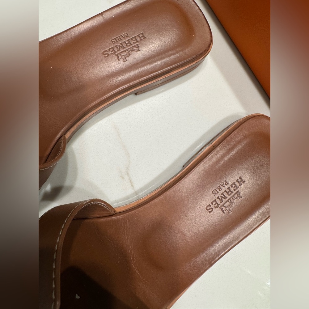 Hermes Oran Sandals - Picture 2 of 6